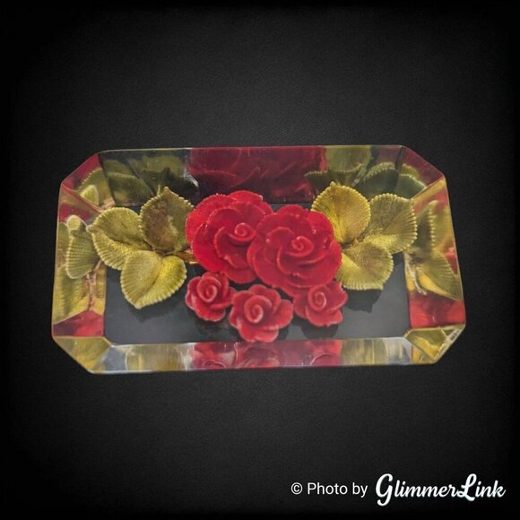 Vintage Clear Lucite Red Roses & Leaves Rectangular Faceted Brooch Pin - Picture 3 of 7